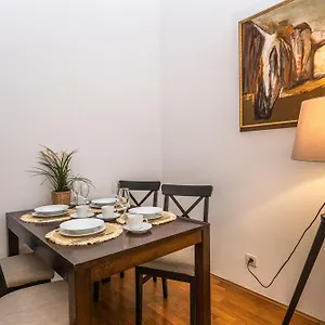 Wishlist Residences - Old Town Square Apartament