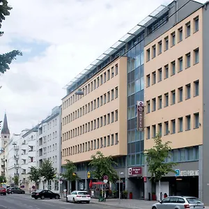 hotellátogatás