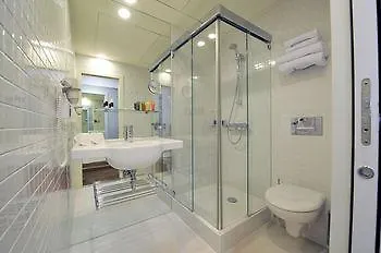 Hotel Ambiance Praga 4*,