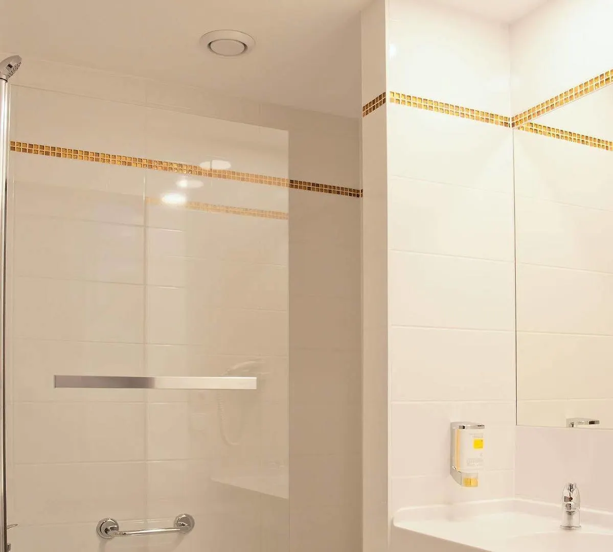 Hotel Ambiance Praga 4*,