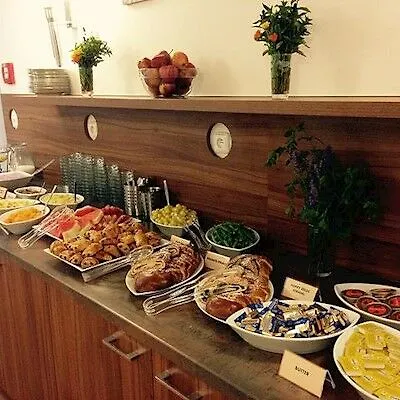 Hotel Ambiance Praga 4*,