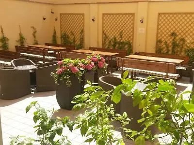 Hotel Ambiance Praga 4*,
