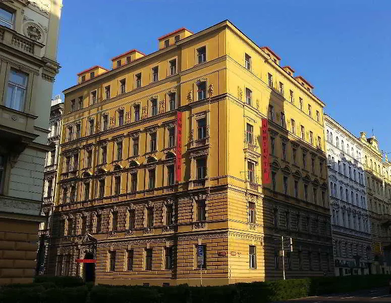 Hotel Ambiance Prag 4*,